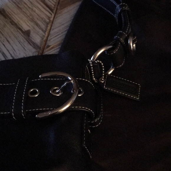 Black coach purse - Picture 6 of 8